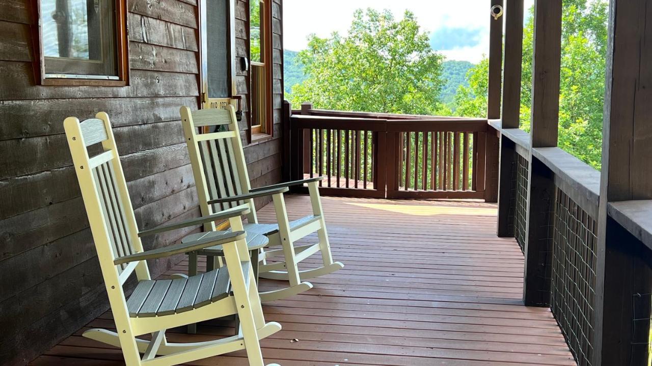 Mistletoe Cabin- Private Cabin W Views, Hottub, Pet Friendly Murphy Εξωτερικό φωτογραφία
