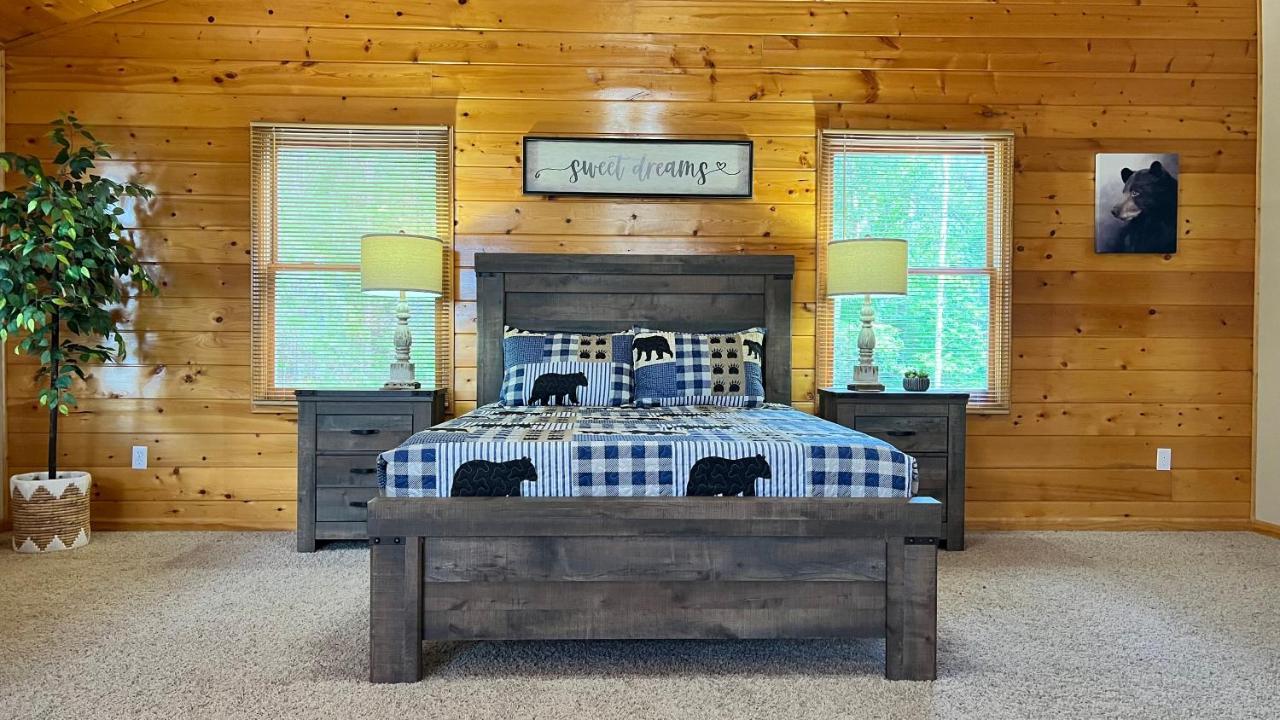 Mistletoe Cabin- Private Cabin W Views, Hottub, Pet Friendly Murphy Εξωτερικό φωτογραφία