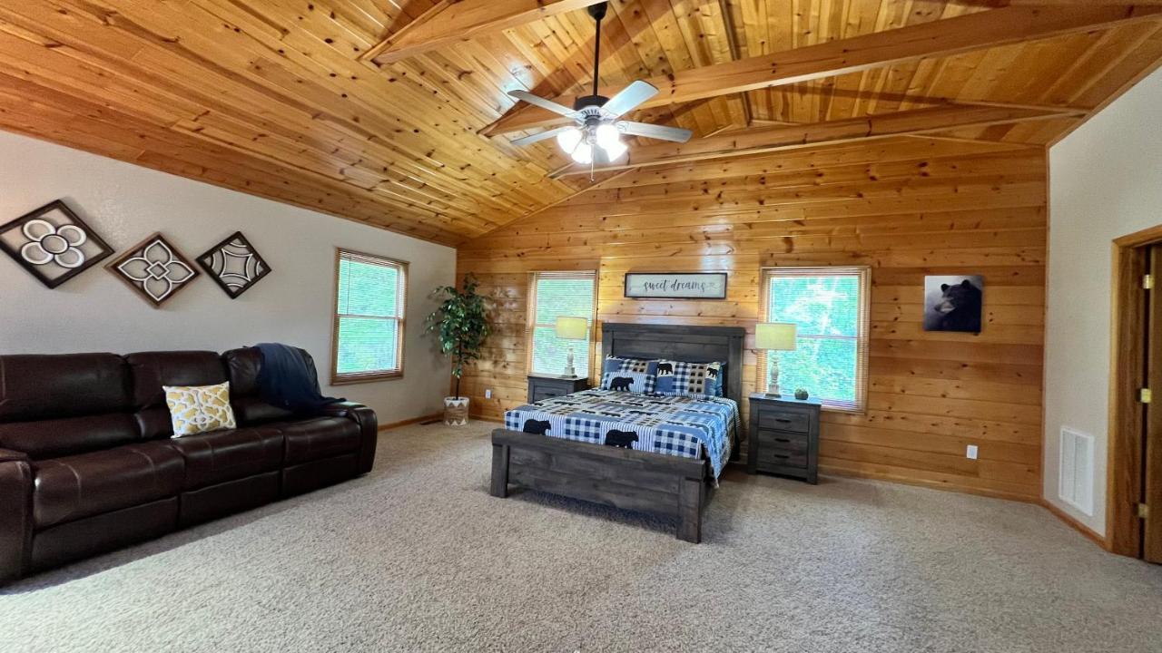 Mistletoe Cabin- Private Cabin W Views, Hottub, Pet Friendly Murphy Εξωτερικό φωτογραφία